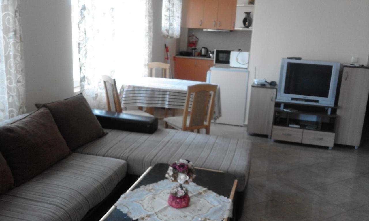 Apartments Sea Sounds Pomorie Exteriör bild