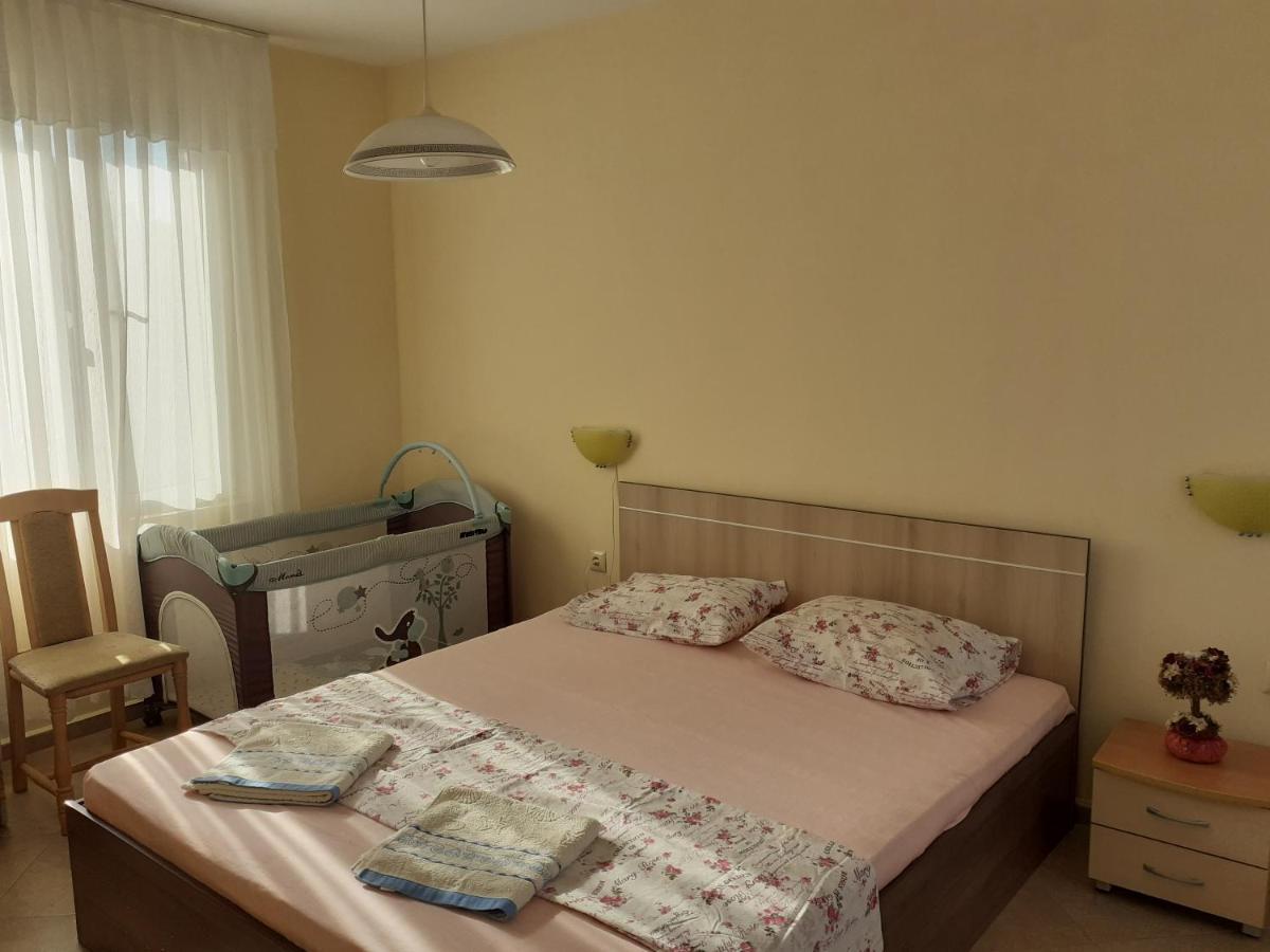 Apartments Sea Sounds Pomorie Exteriör bild